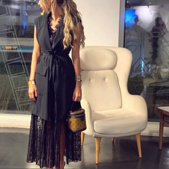 NWT RARE ZARA Bloggers Favorite Dramatic Black Long/Maxi Lace Party Dress - Picture 5 of 17